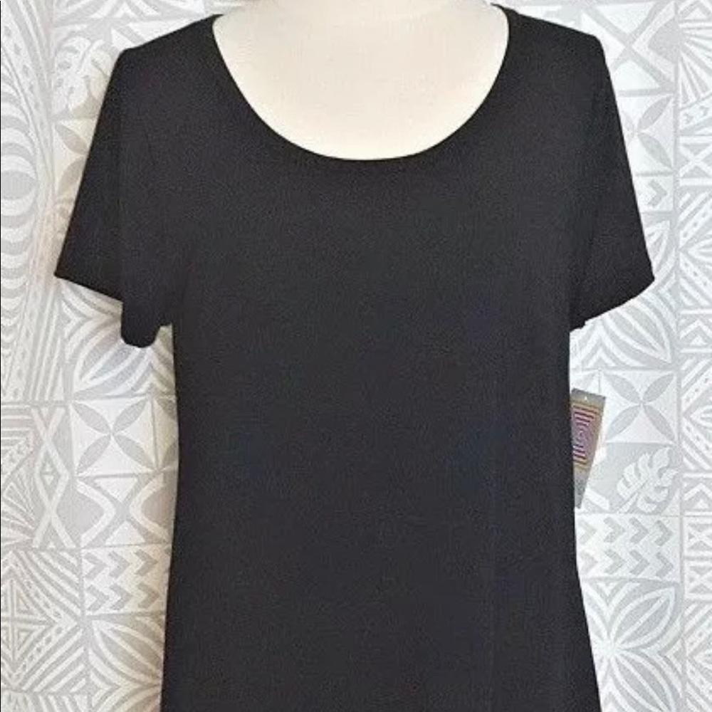 3xl classic t shirt by ~ Lularoe ~ silky